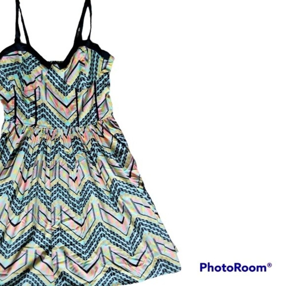 BAND OF GYPSIES COLORFUL GEOMETRIC PRINT STRAPPY SUMMER DRESS - M